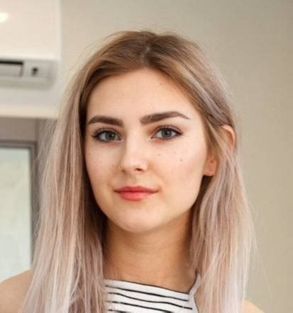 eva elfie age|Eva Elfie – Net Worth, Age, Height, Family, Bio